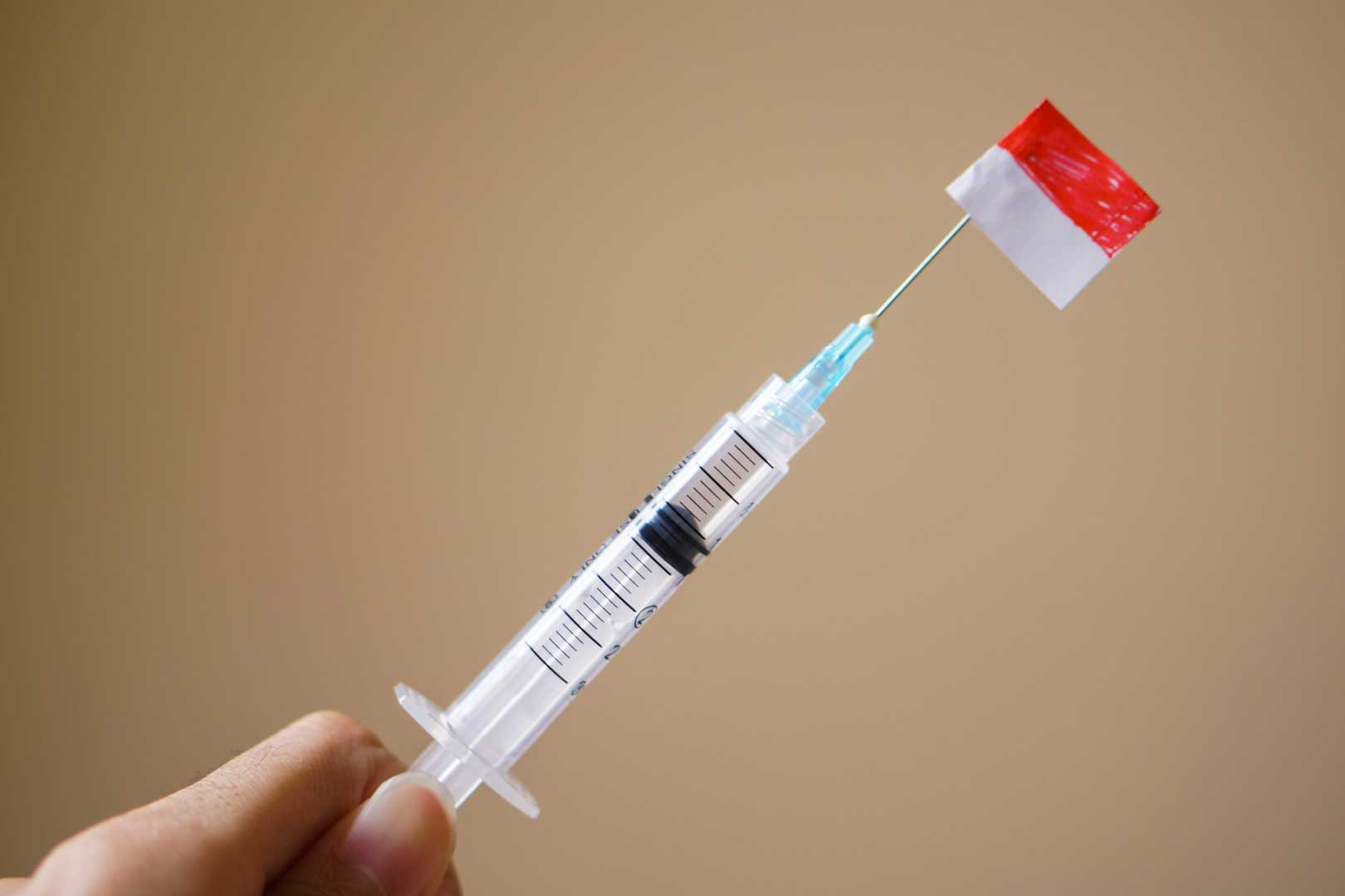 Vaksin COVID-19 di Indonesia