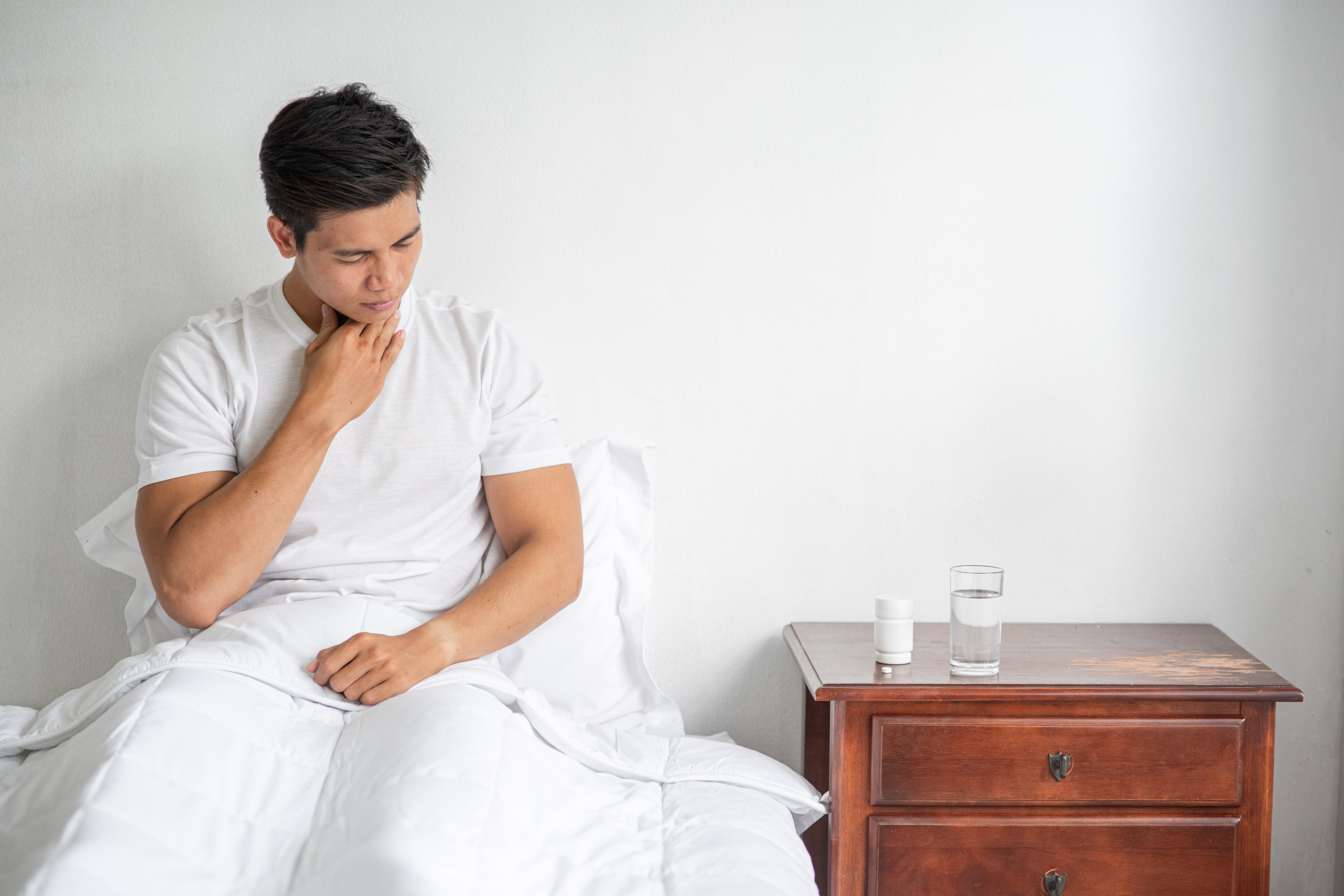 6 Obat Radang Tenggorokan yang Bisa Dibeli di Apotek