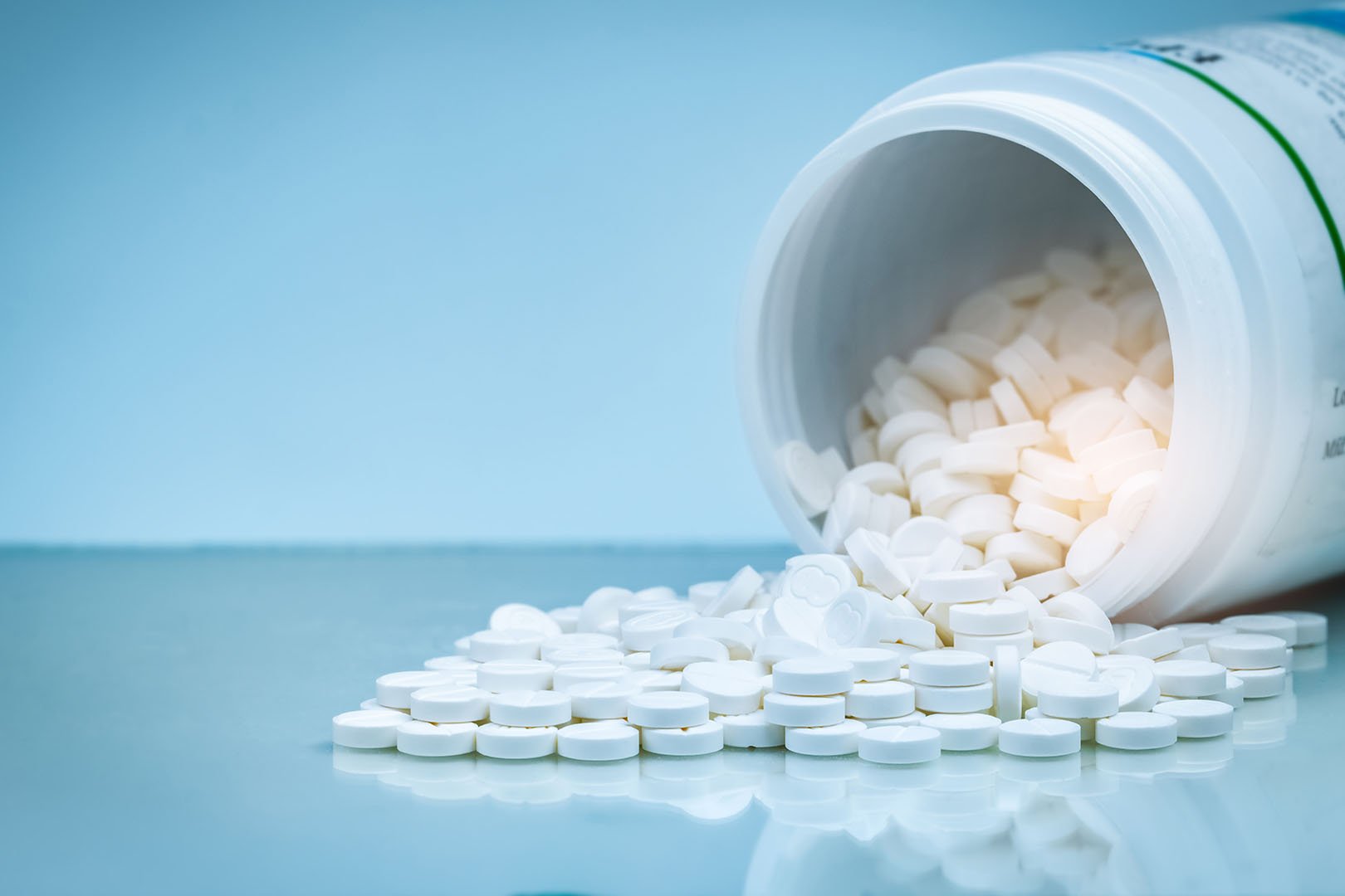 Domperidone: Dosis, Cara Menggunakan, dan Efek Samping