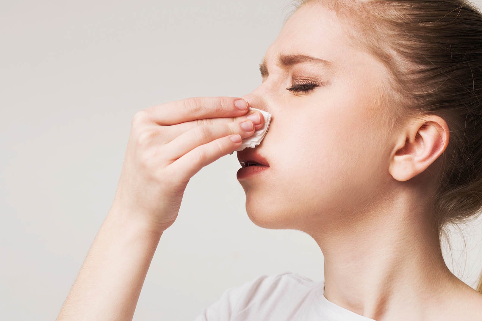 4 Penyebab Hidung Mimisan dan Cara Mengobatinya