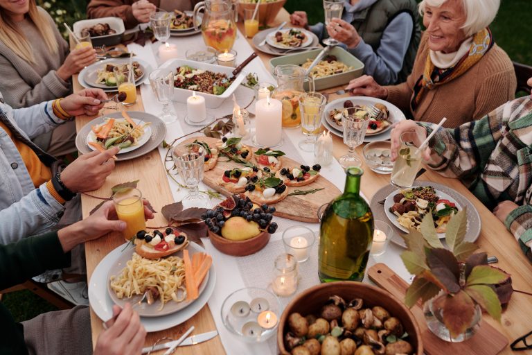 Berbagai makanan dapat menjadi pemicu hipertensi saat perayaan tahun baru