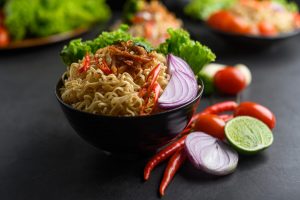 apakah mie ayam mengandung kolesterol