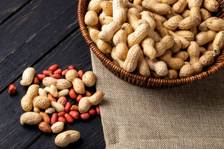 apakah kacang tanah mengandung kolesterol